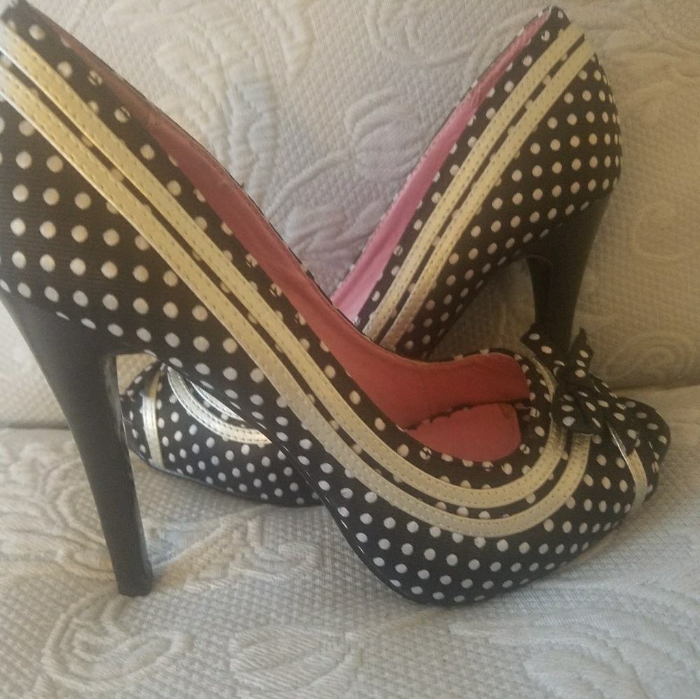 Eye-catching Polka Dot Heels